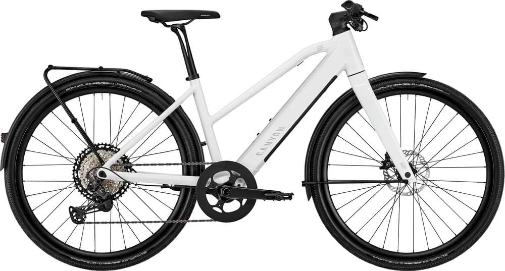 Image of Canyon Commuter:ON 8 LTD mid-step